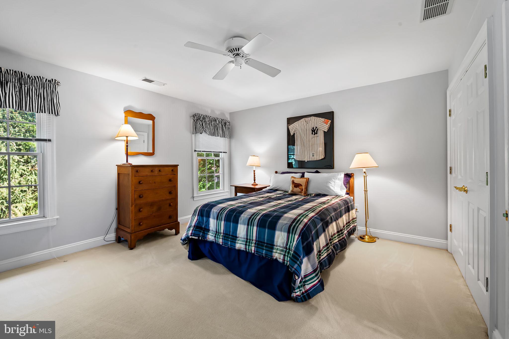 DEMBEIGH HILL - Residential