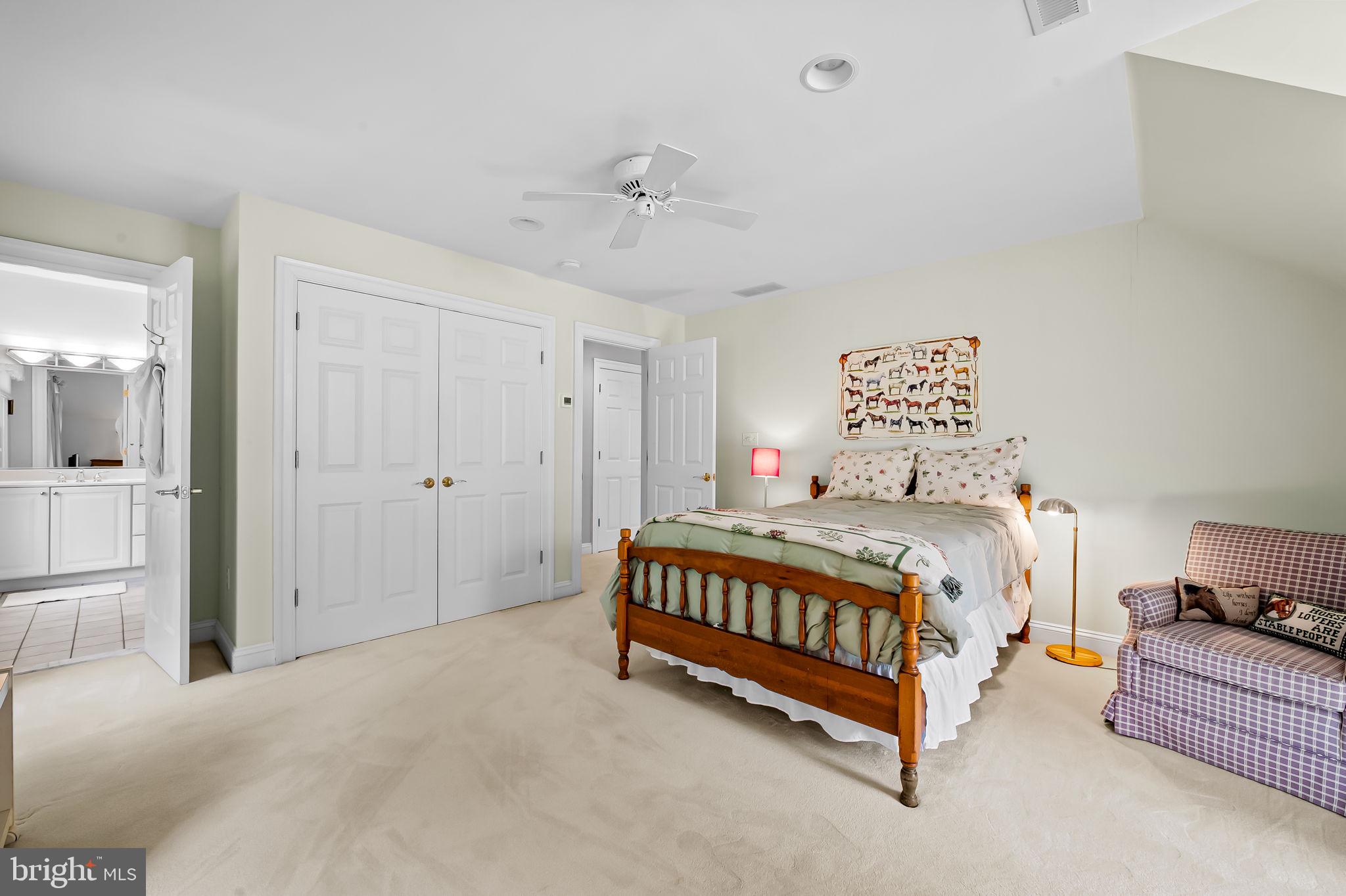 DEMBEIGH HILL - Residential