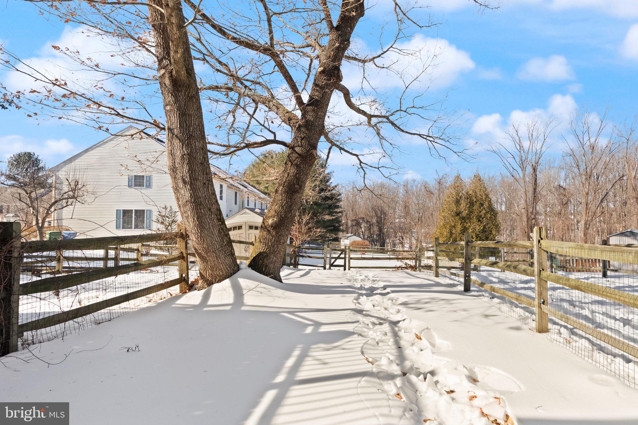 DURHAM MANOR - Residential