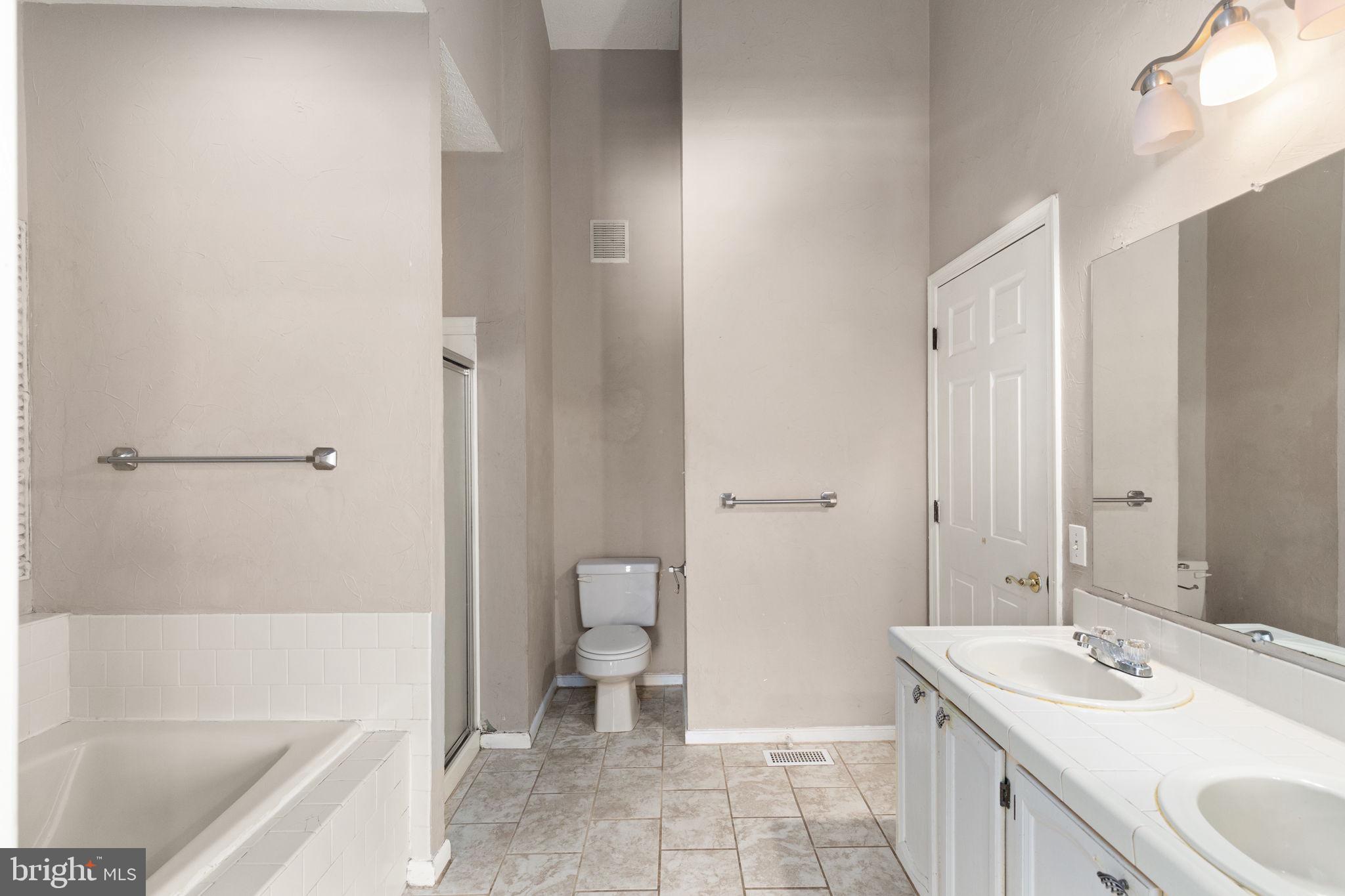 DURHAM MANOR - Residential