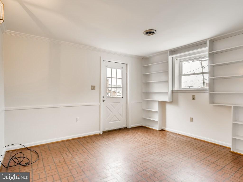 ARNOLDS - Residential