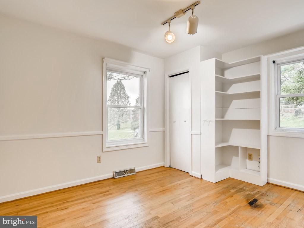 ARNOLDS - Residential