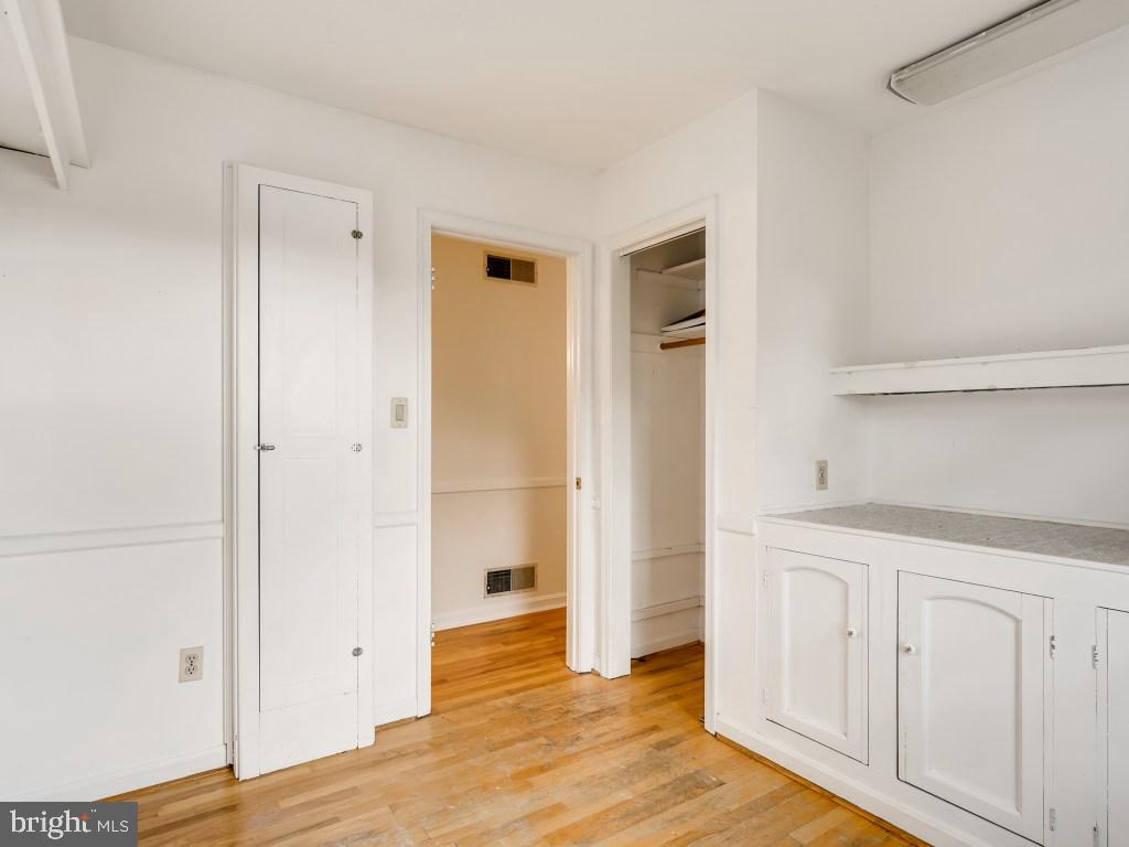 ARNOLDS - Residential