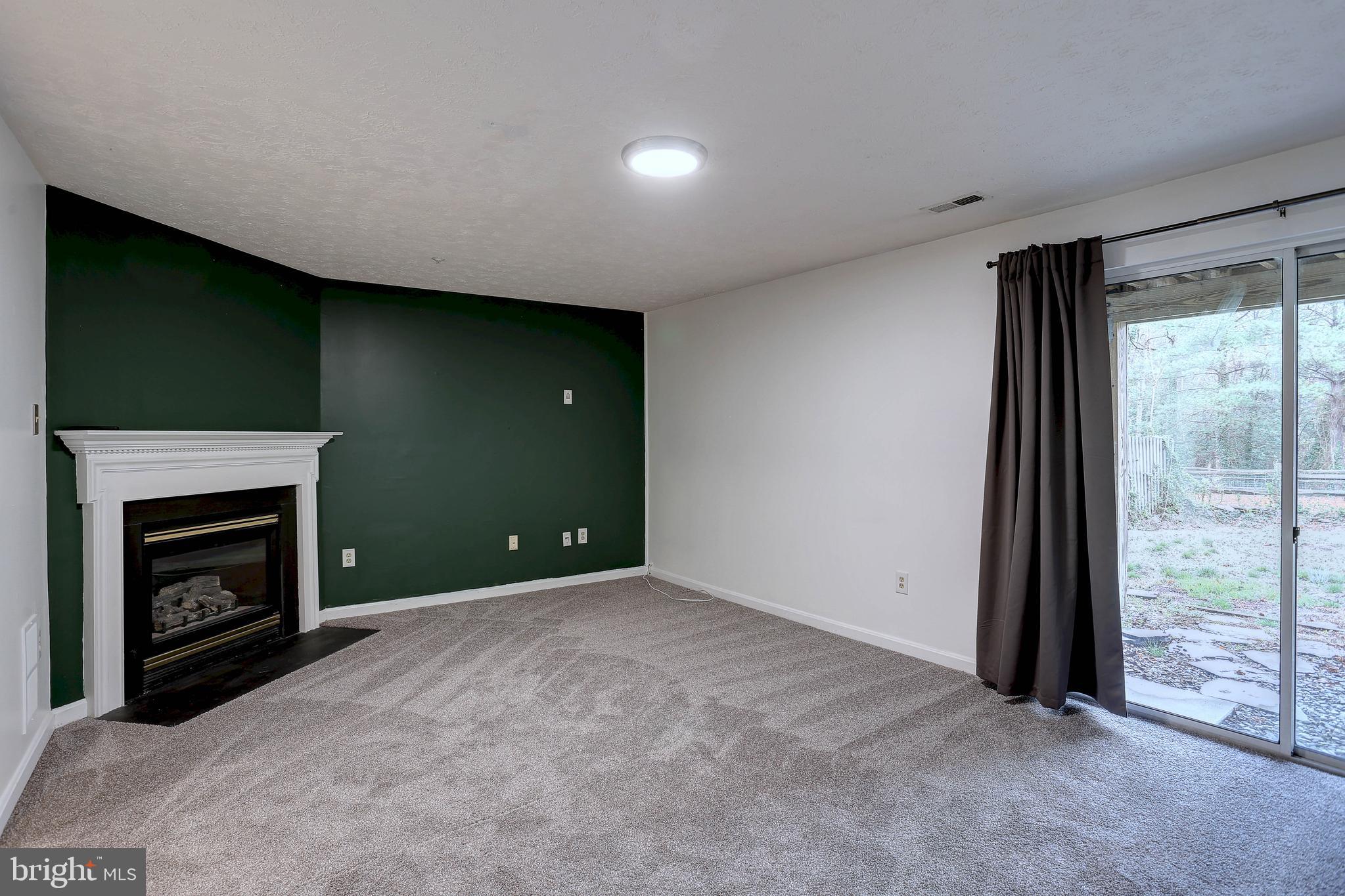 ASPEN PARK - Residential Lease