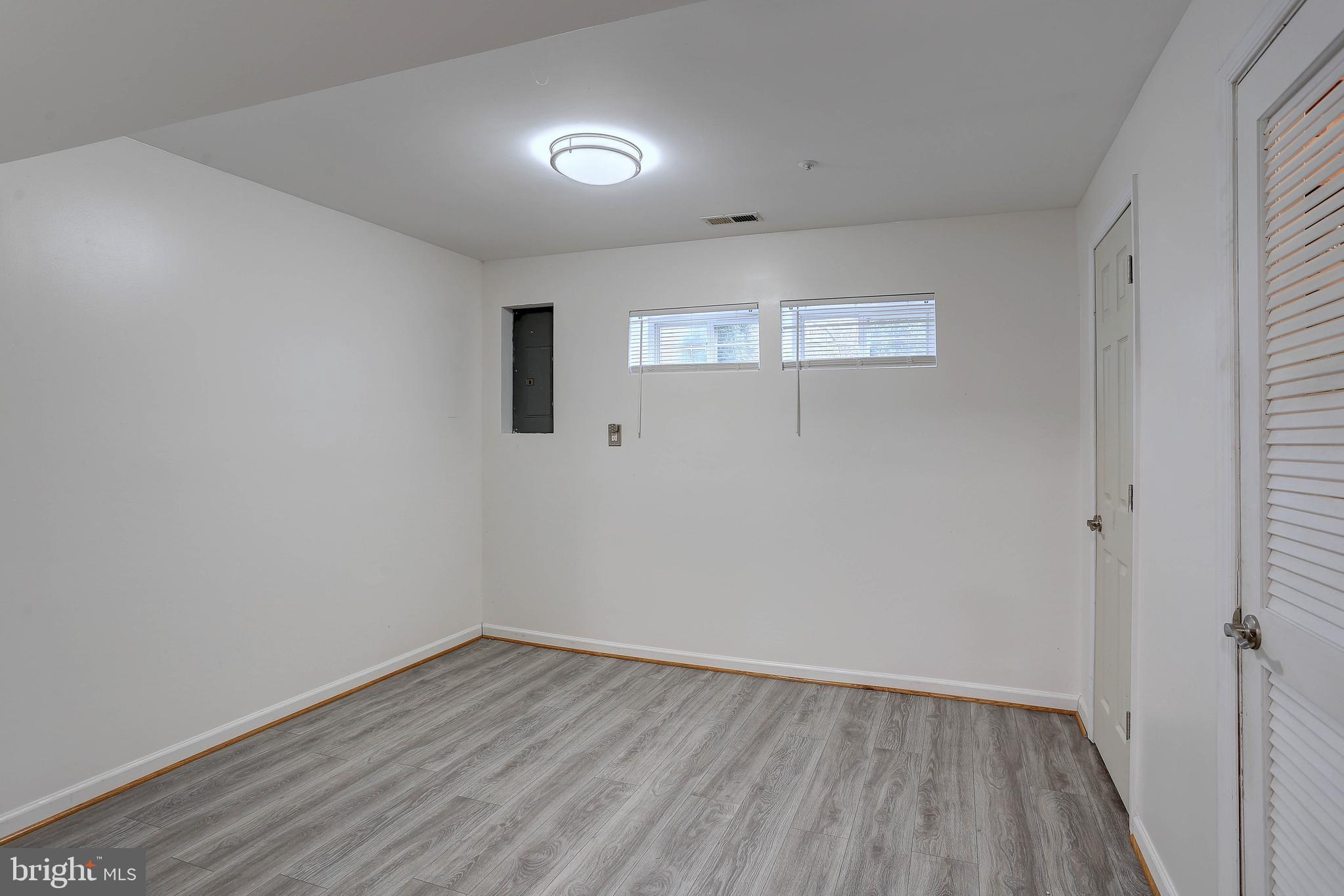 ASPEN PARK - Residential Lease