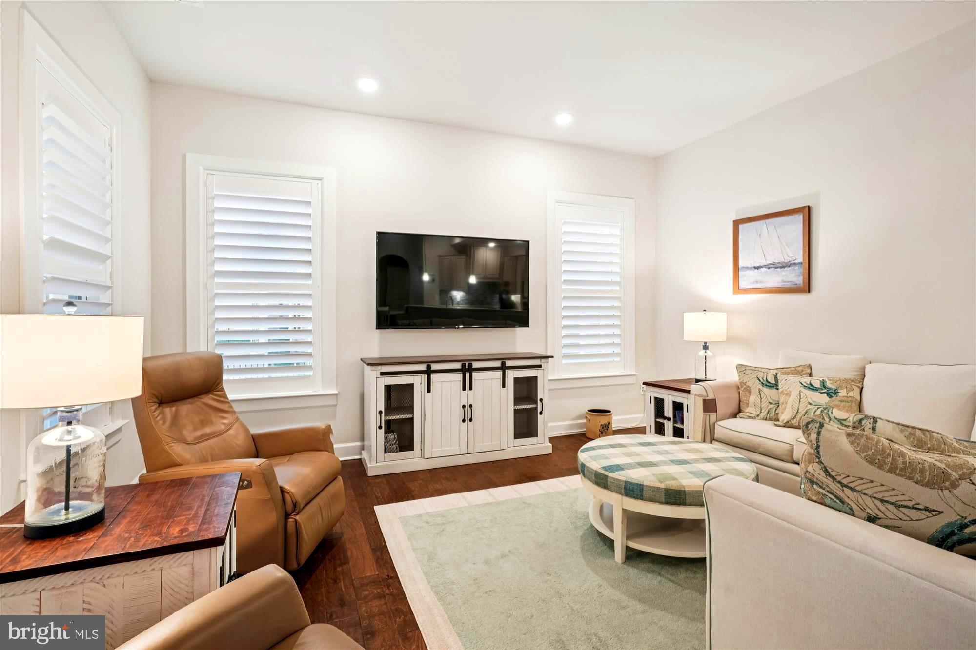 RESERVES - Residential