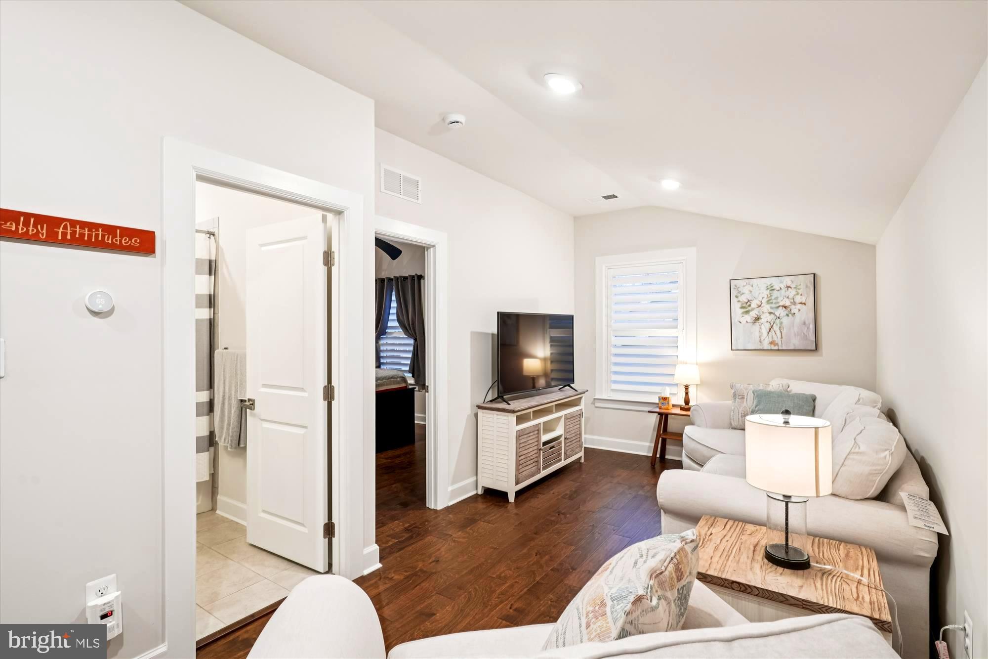 RESERVES - Residential