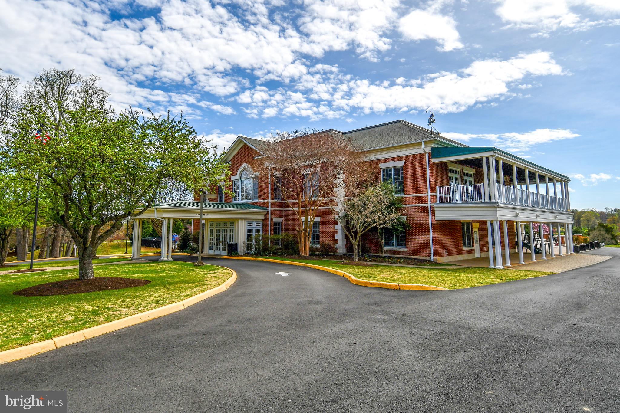 COUNTRY CLUB HILLS - Residential