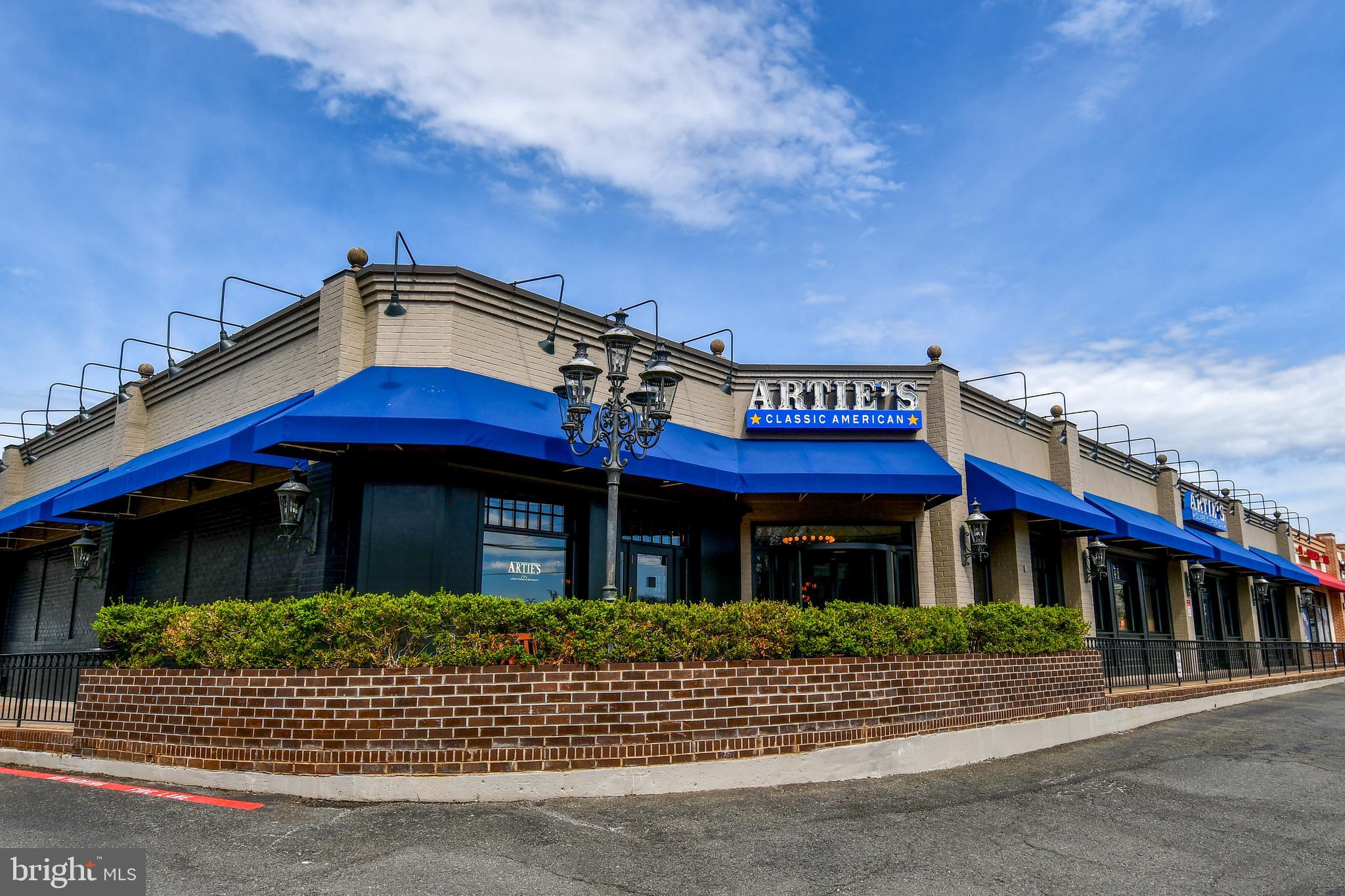 COUNTRY CLUB HILLS - Residential