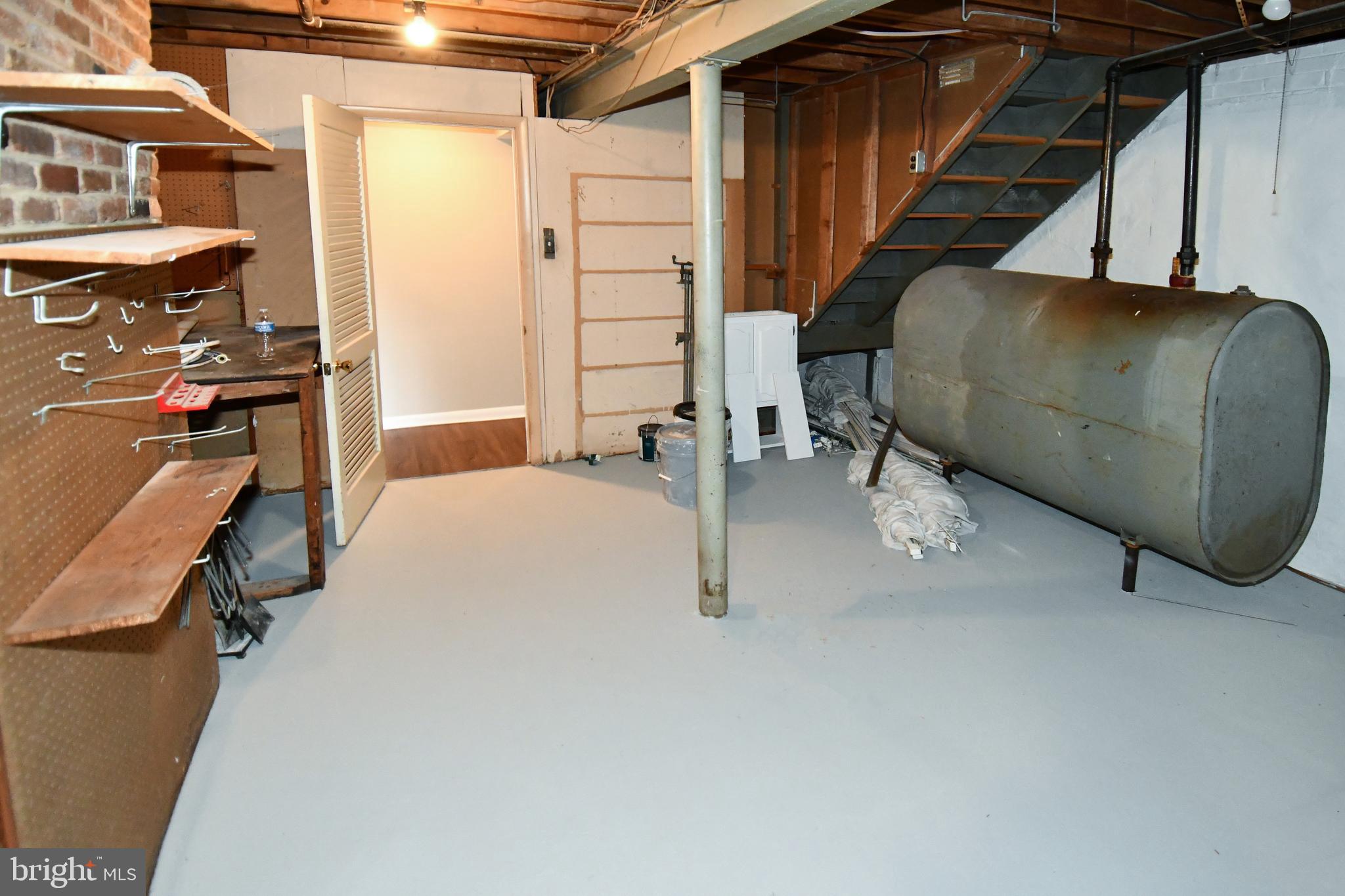 COUNTRY CLUB HILLS - Residential