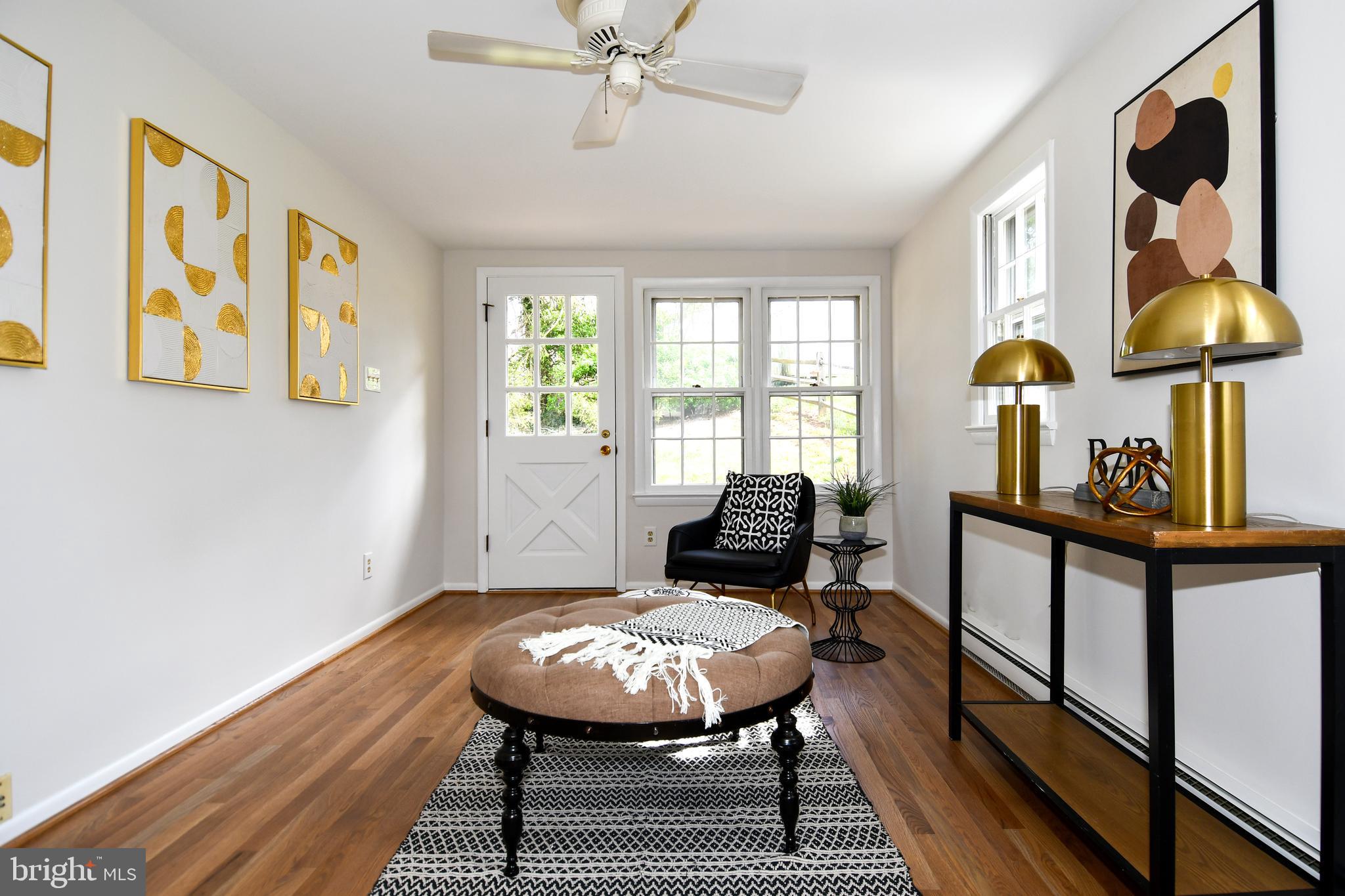 COUNTRY CLUB HILLS - Residential