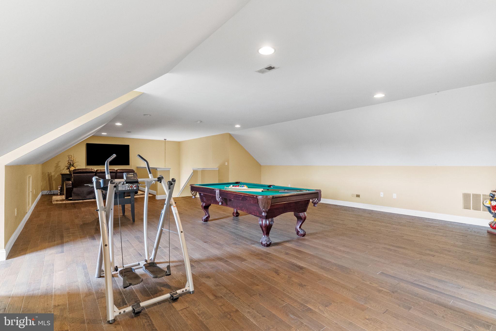 LEDERACH CROSSING - Residential