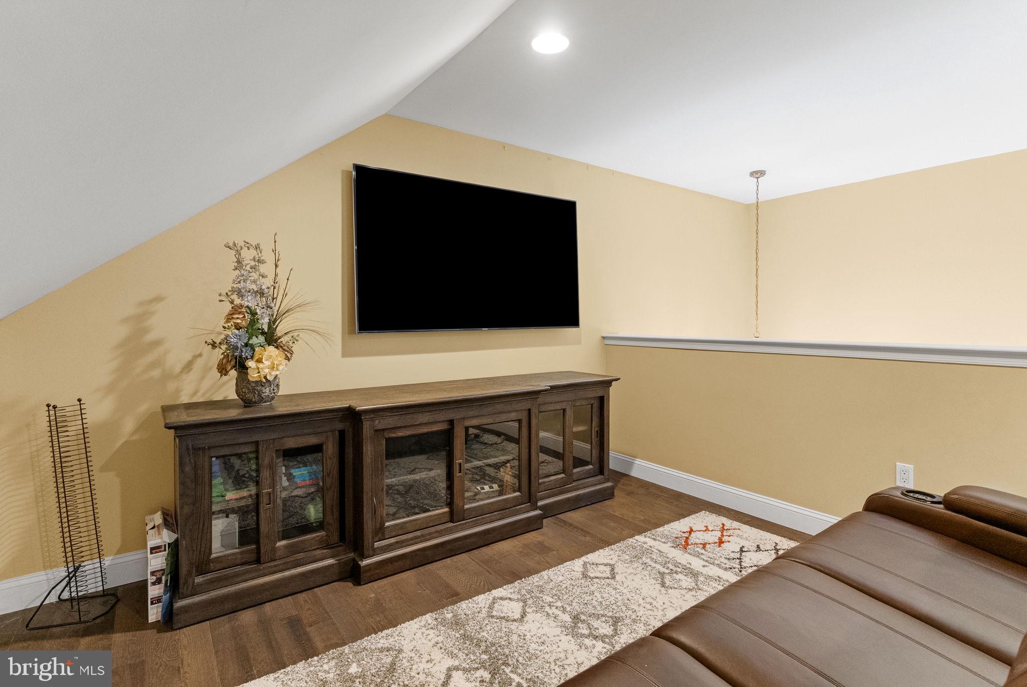 LEDERACH CROSSING - Residential