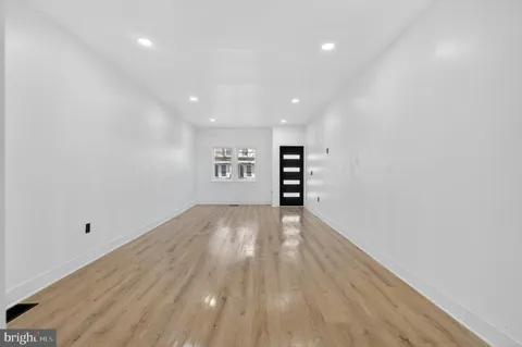 957 Martin Luther King Jr Boulevard, Trenton, NJ MLS: NJME2075098