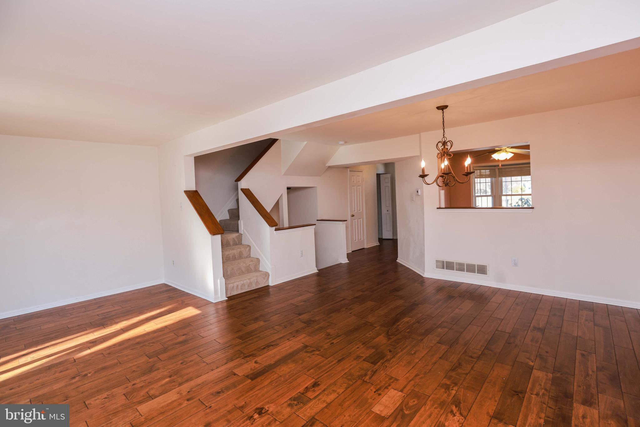 TOLL HOUSE - Residential Lease