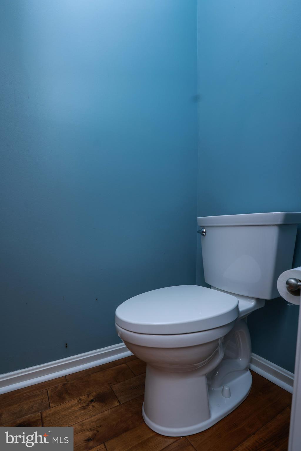 TOLL HOUSE - Residential Lease