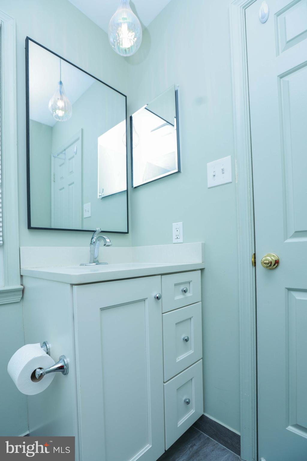 TOLL HOUSE - Residential Lease