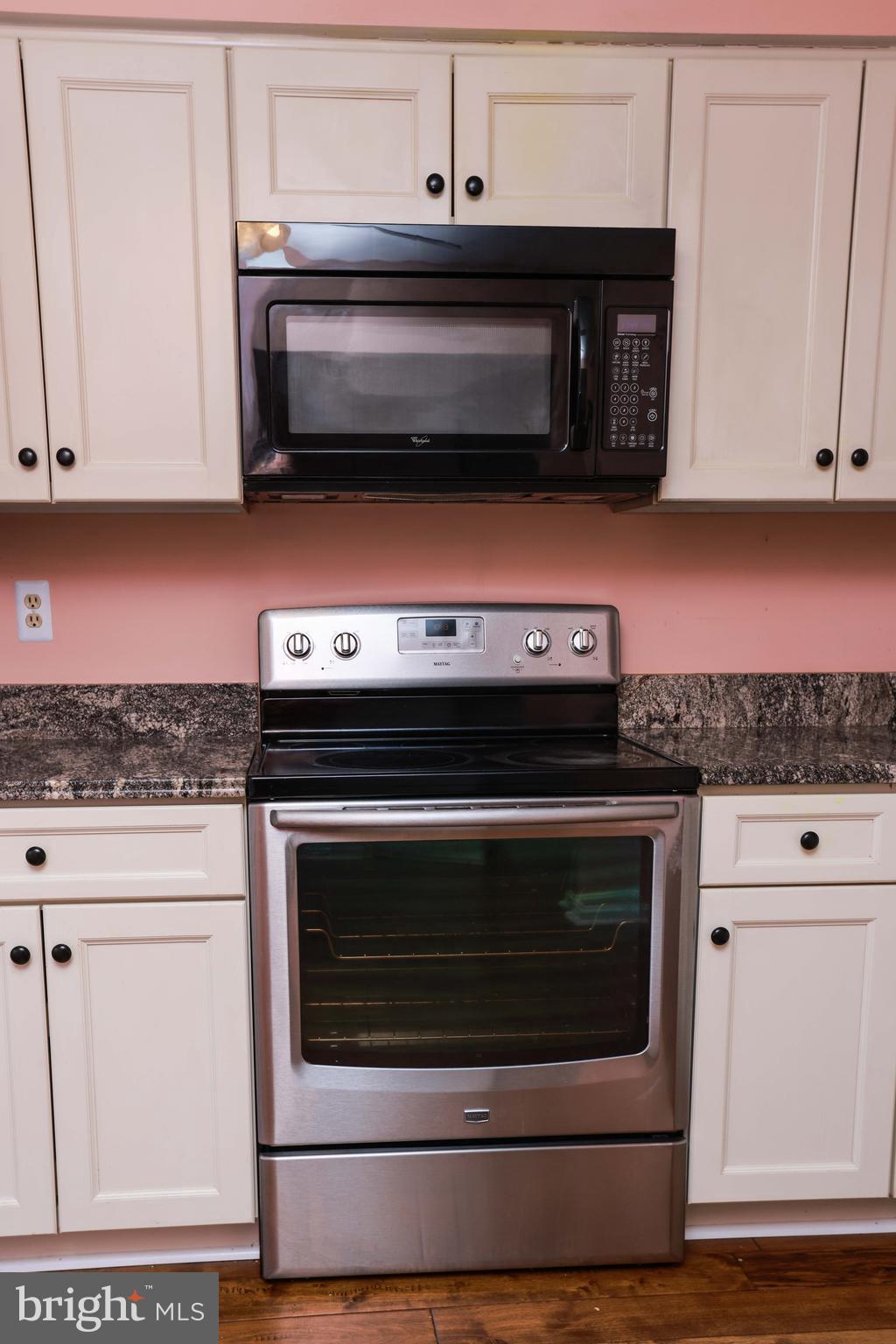 TOLL HOUSE - Residential Lease