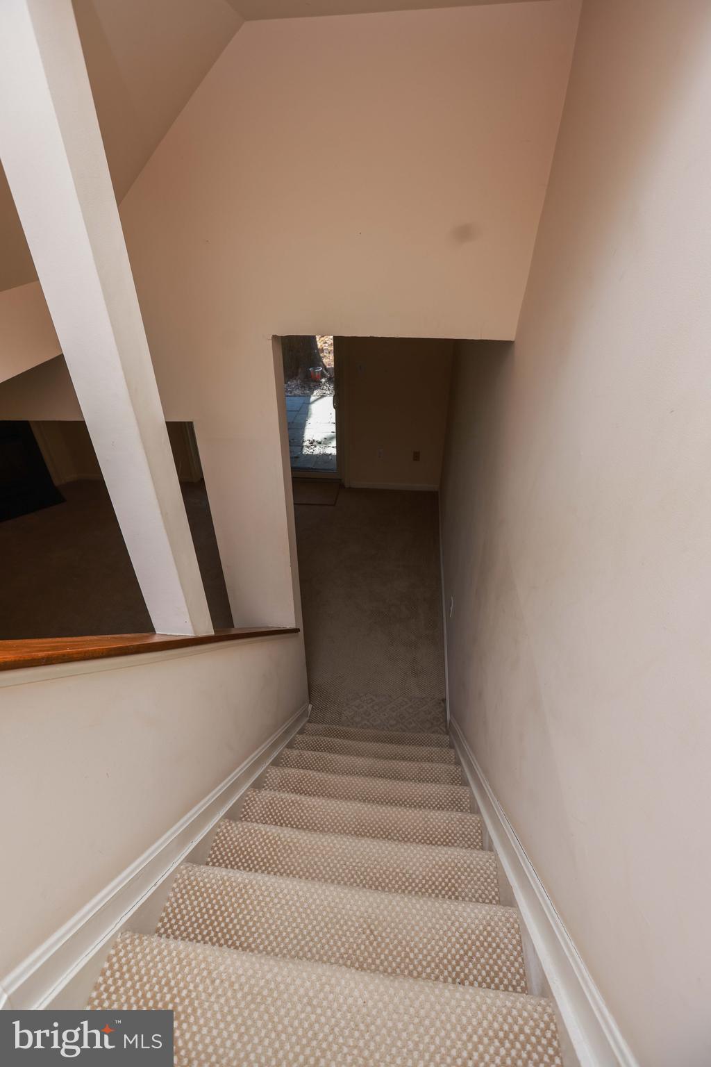 TOLL HOUSE - Residential Lease