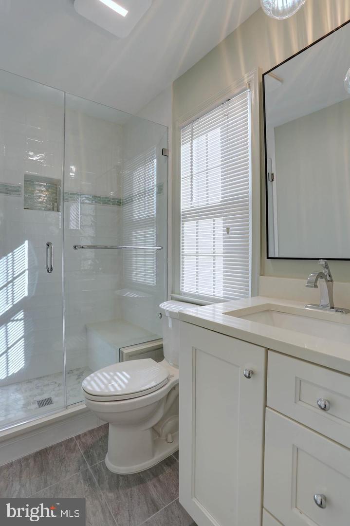 TOLL HOUSE - Residential Lease