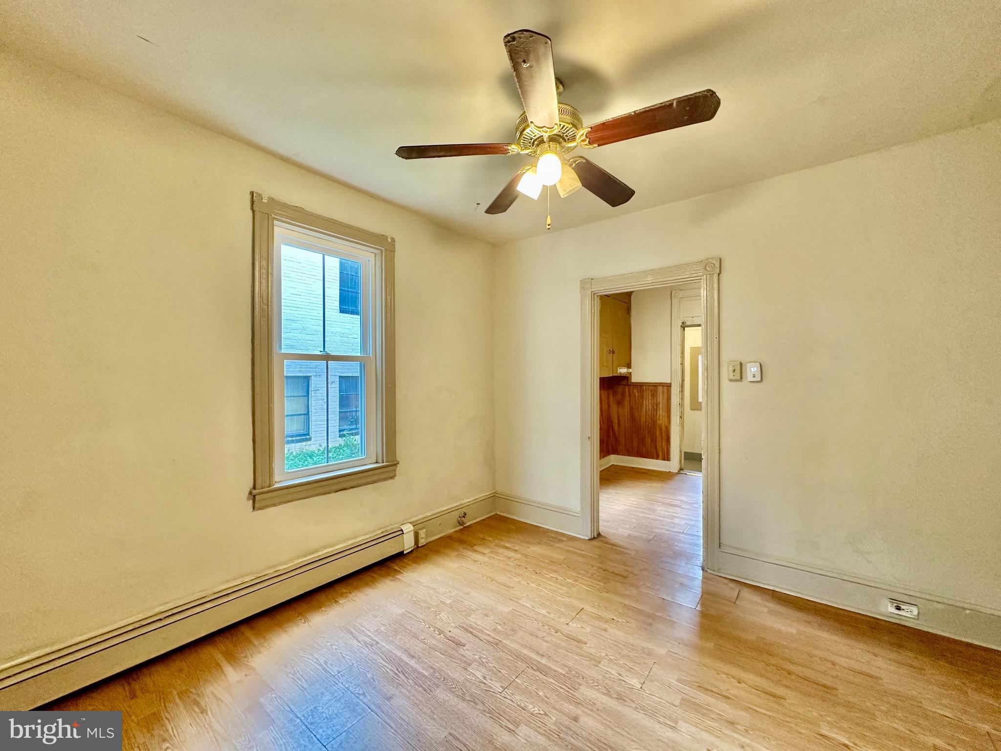 706 E WALNUT STREET
