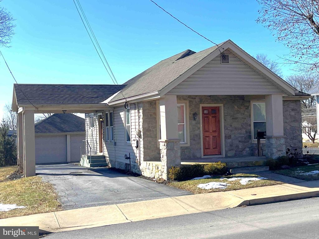 Photo of 1140 Main Street, AKRON, PA 17501 (MLS # PALA2066522)