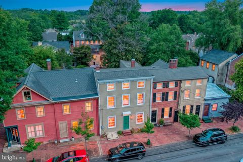 Photo of 104 E Third Street, NEW CASTLE, DE 19720 (MLS # DENC2105100)