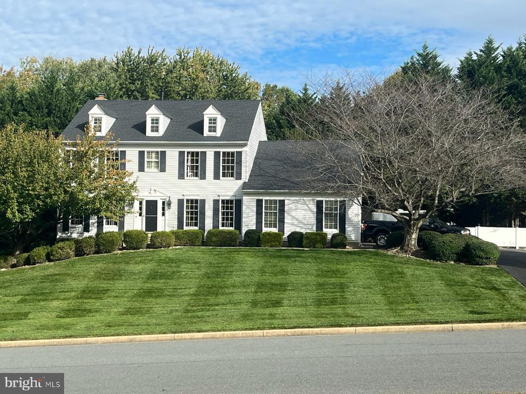 Photo of 3 Heatherstone Way, HOCKESSIN, DE 19707 (MLS # DENC2093994)