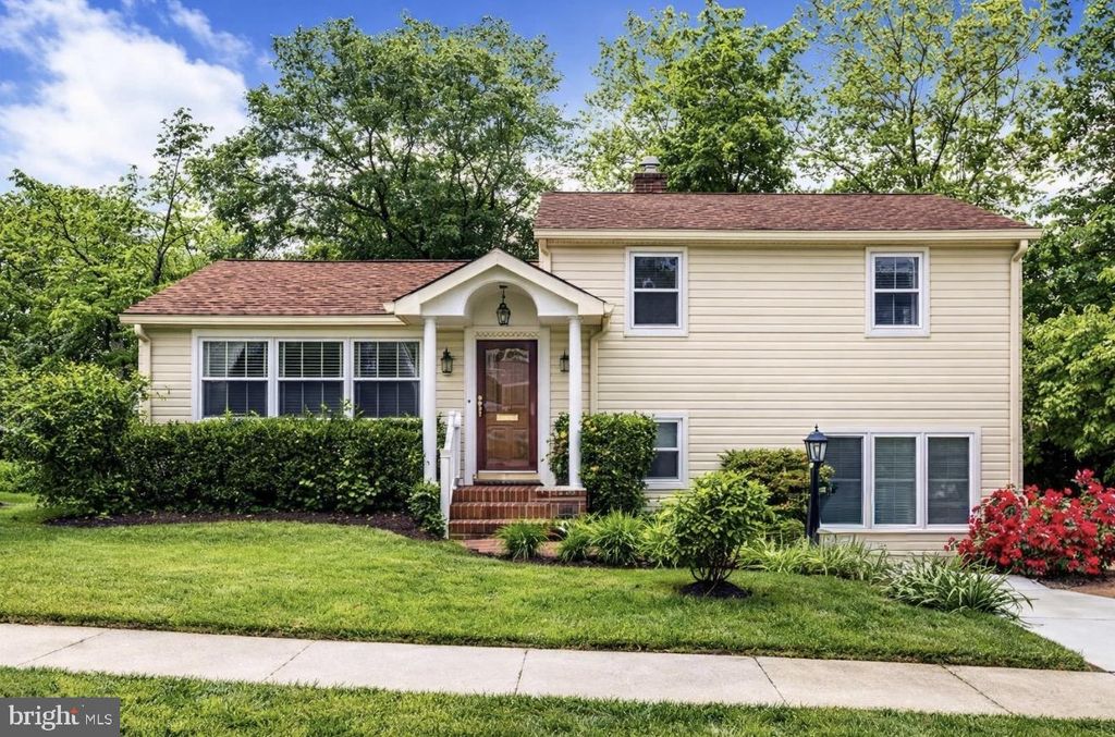 Photo of 109 Ridgefield Road, LUTHERVILLE TIMONIUM, MD 21093 (MLS # MDBC2157404)