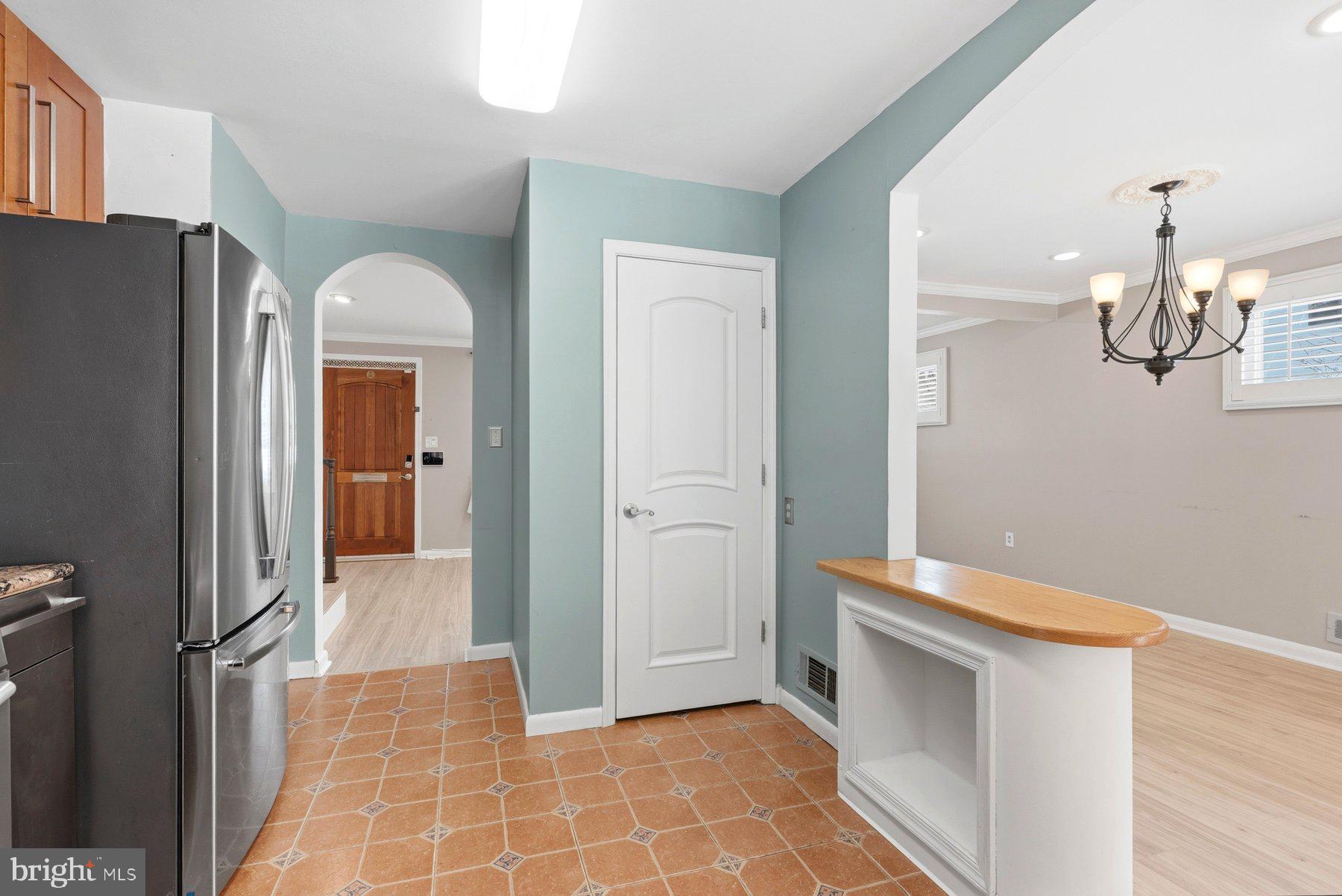 DULANEY VILLAGE - Residential