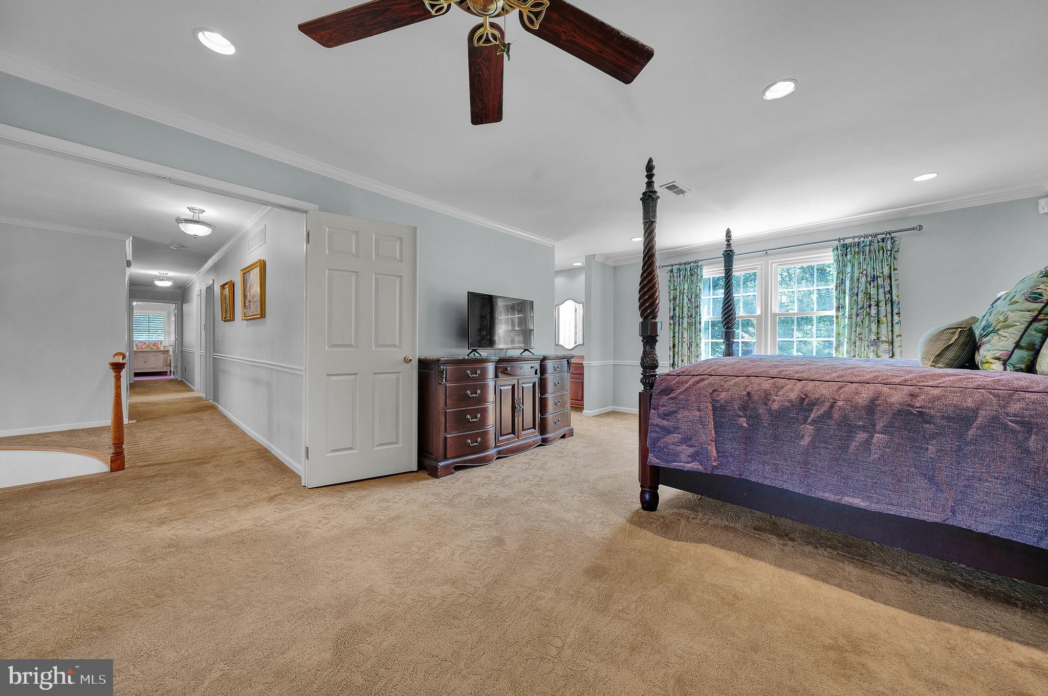 GWYNEDD KNOLL - Residential