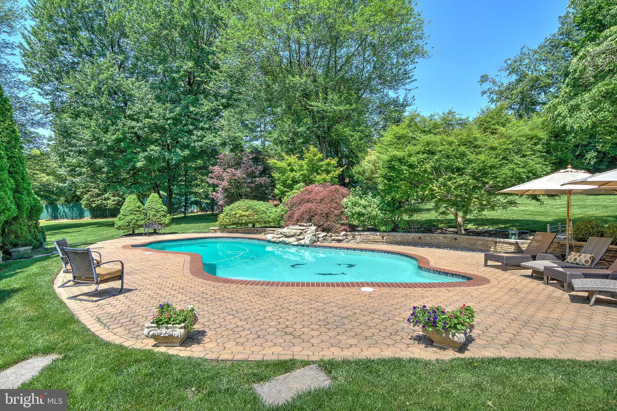 GWYNEDD KNOLL - Residential