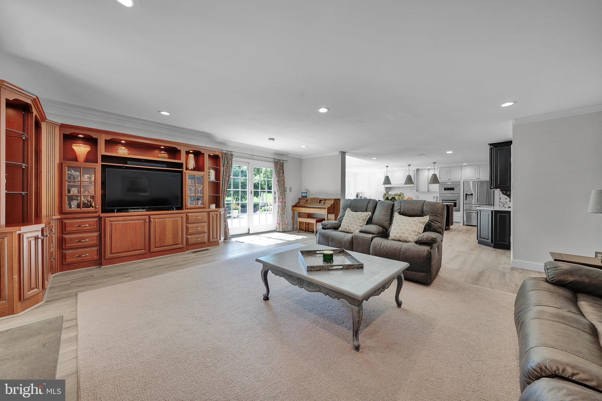 GWYNEDD KNOLL - Residential