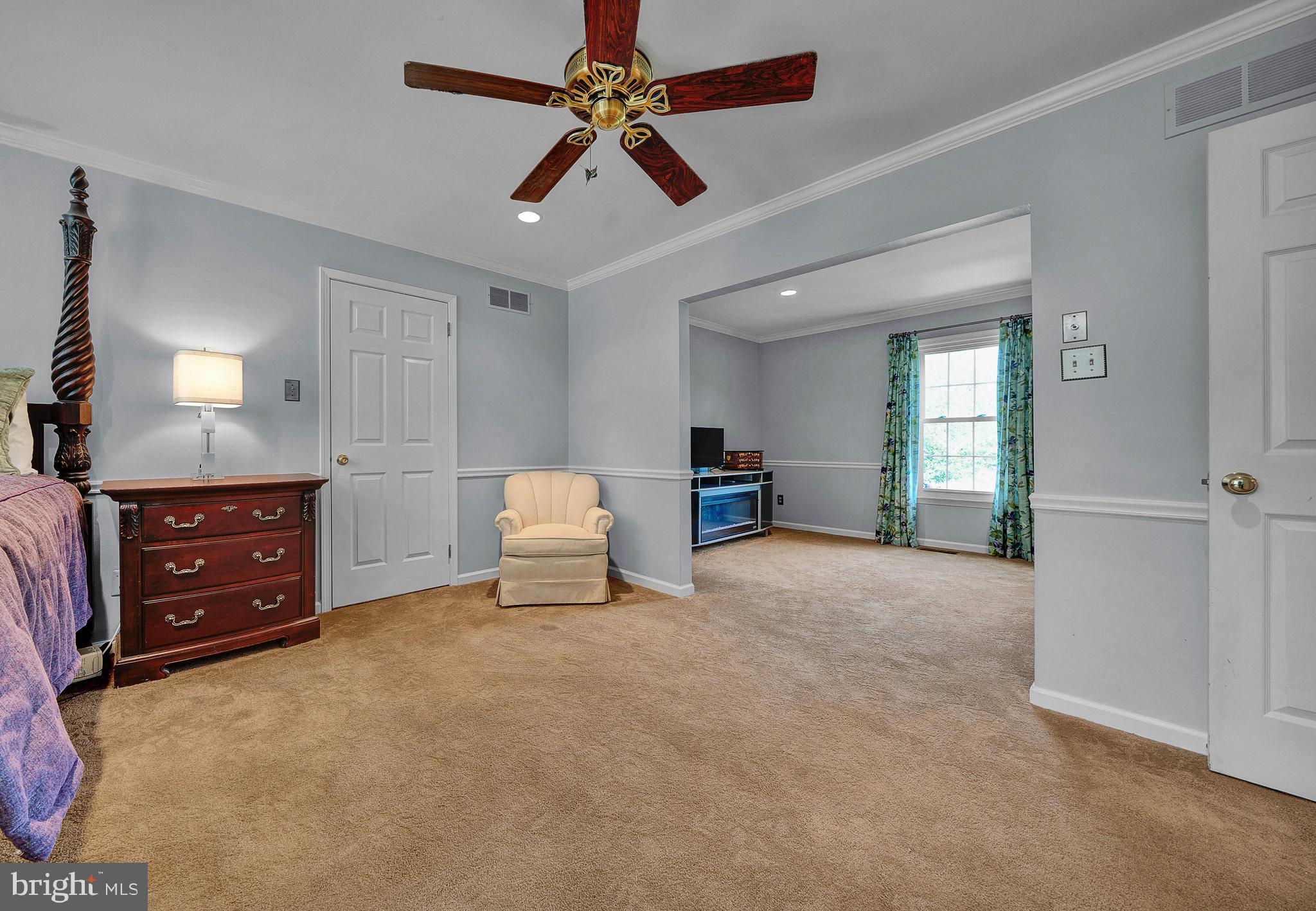 GWYNEDD KNOLL - Residential