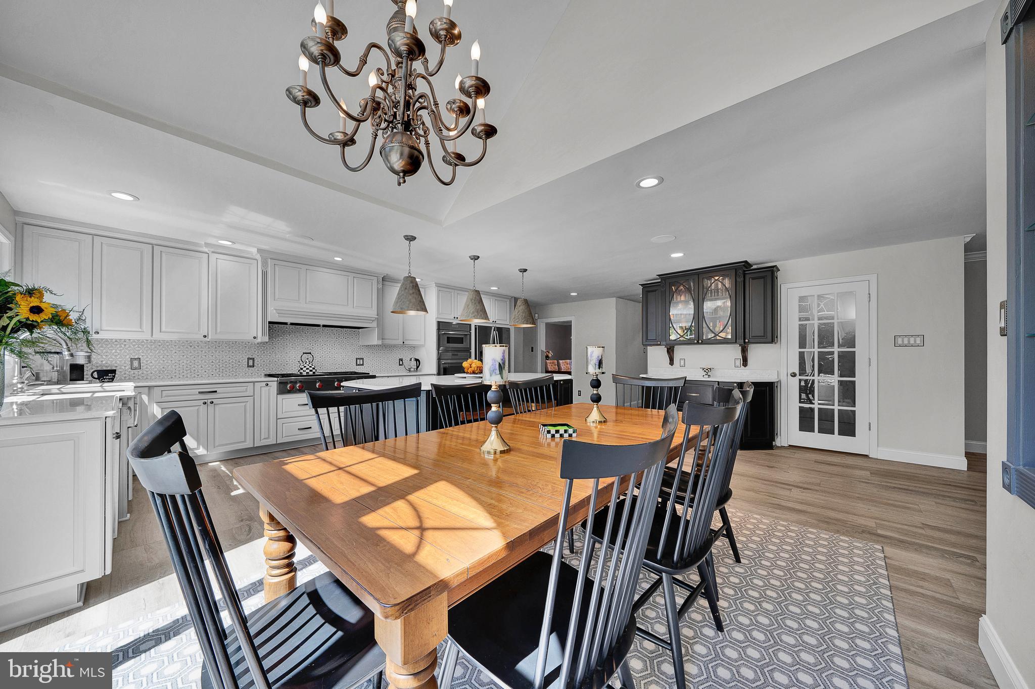 GWYNEDD KNOLL - Residential