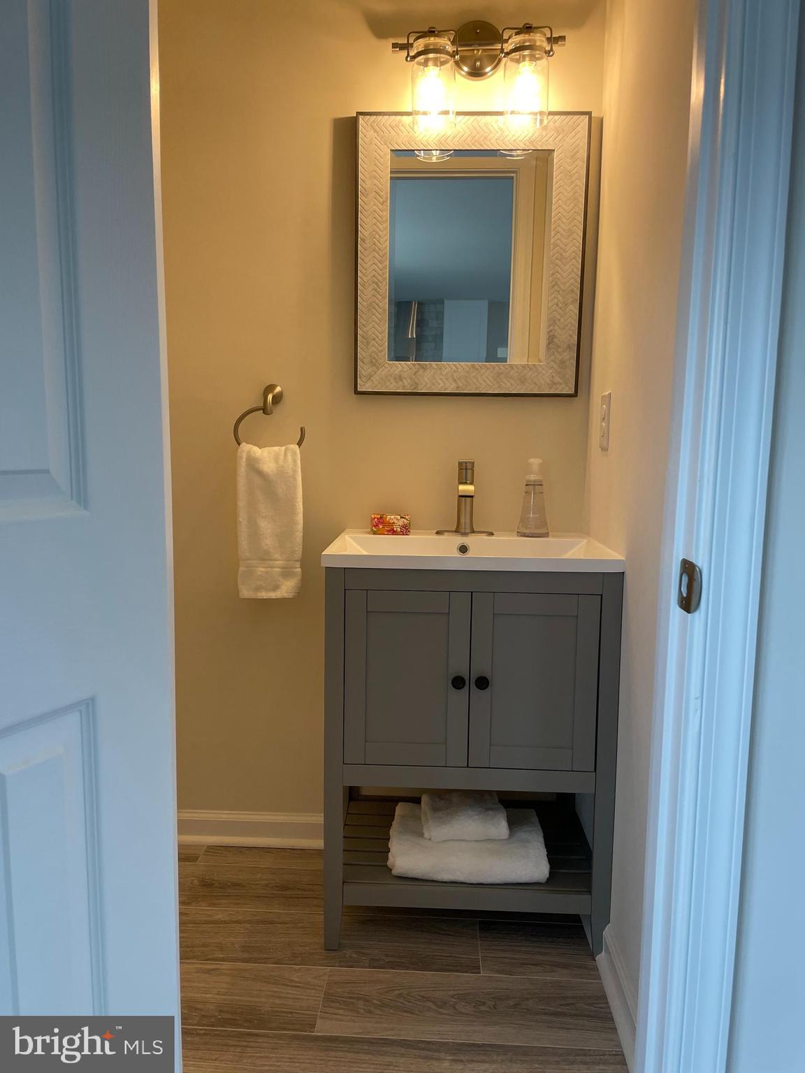 EDSALL PARK - Residential