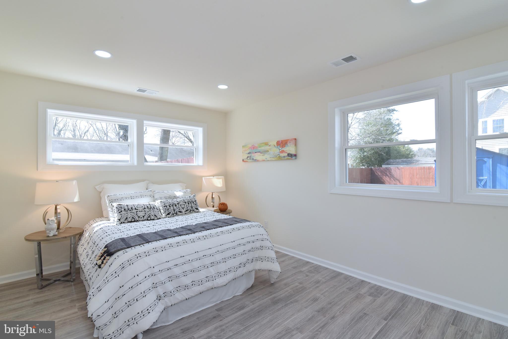 EDSALL PARK - Residential