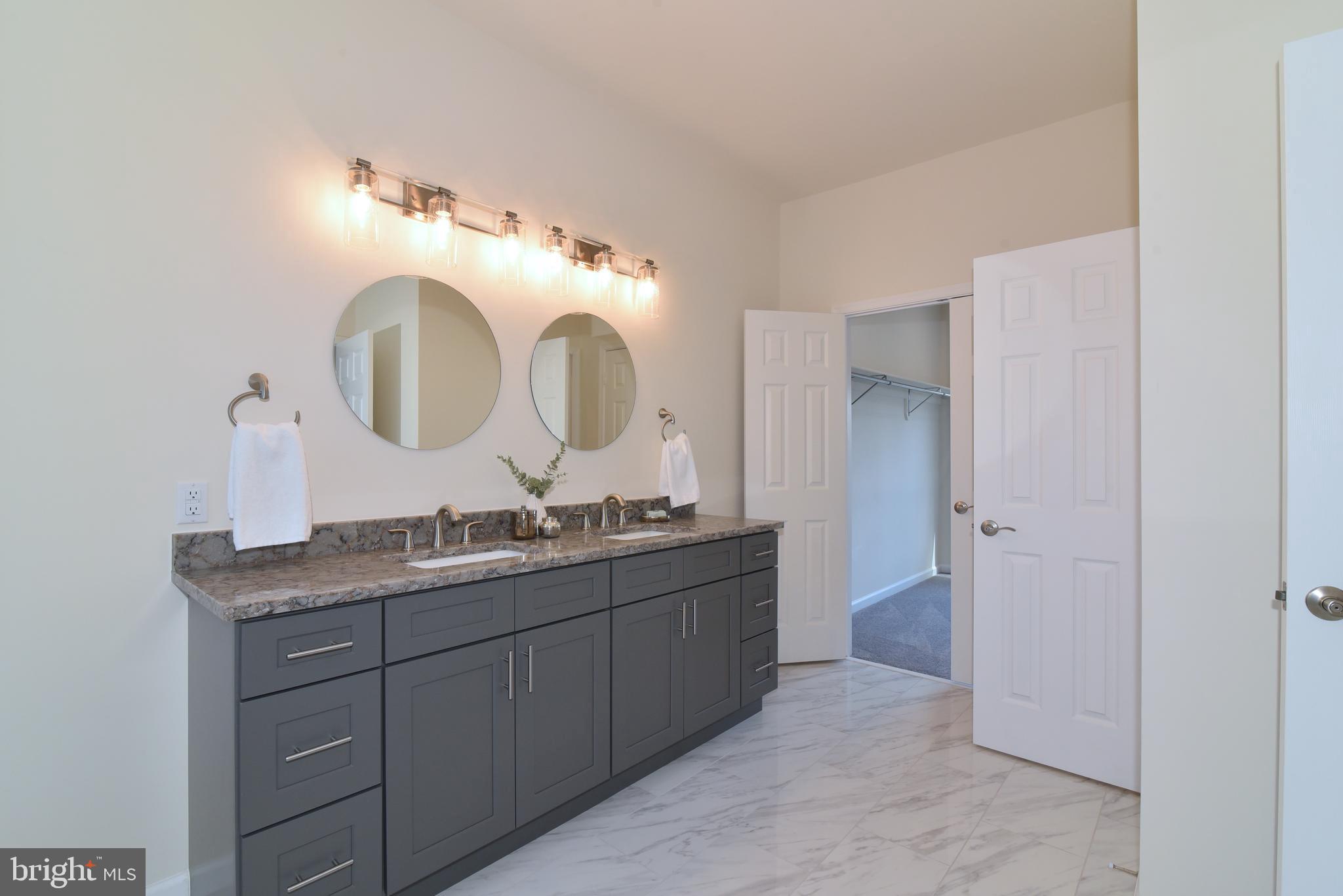 EDSALL PARK - Residential