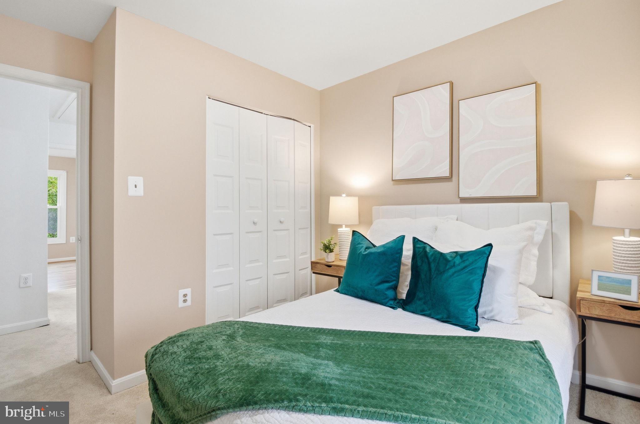 HERITAGE CROSSING - Residential