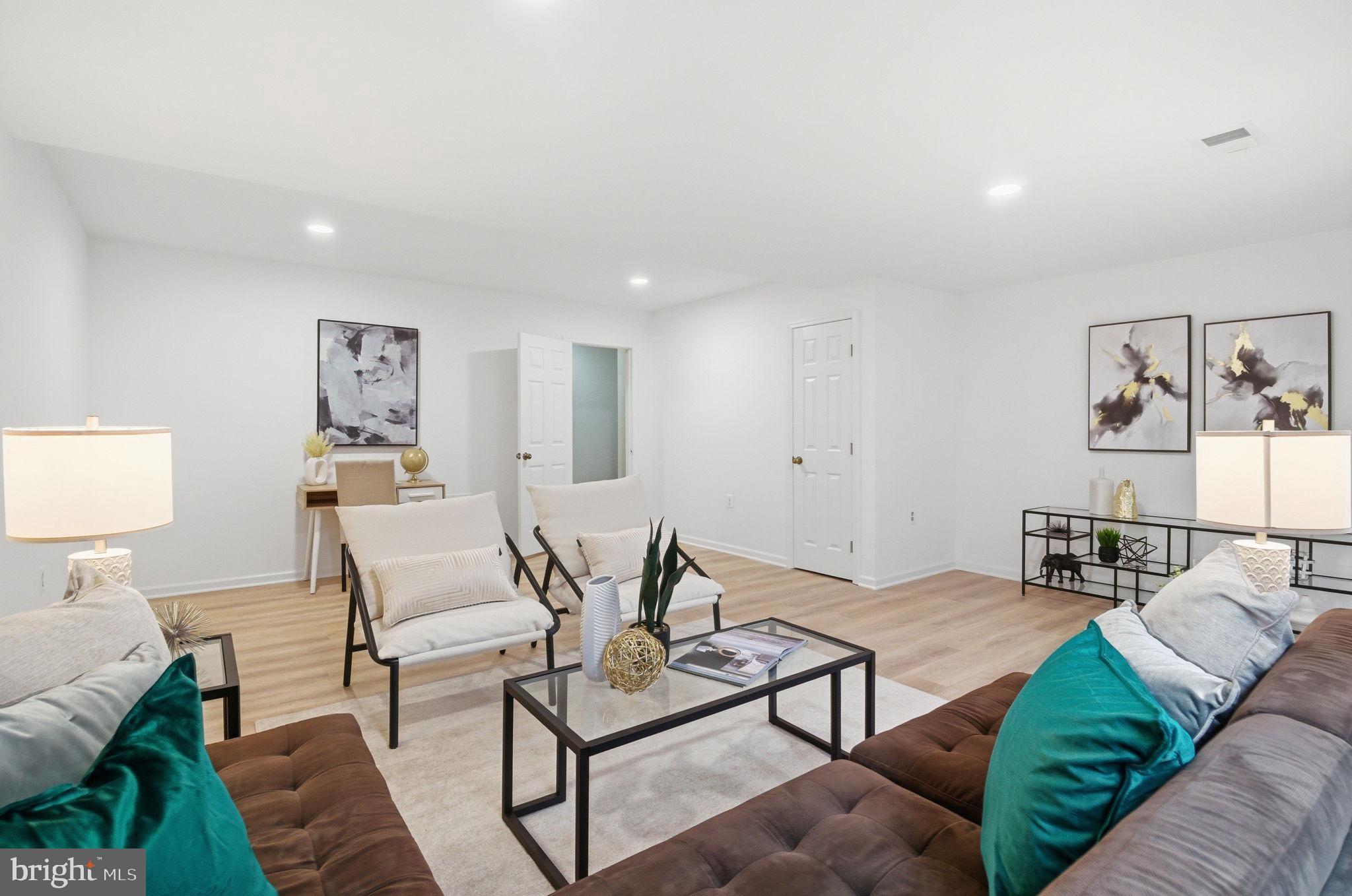 HERITAGE CROSSING - Residential