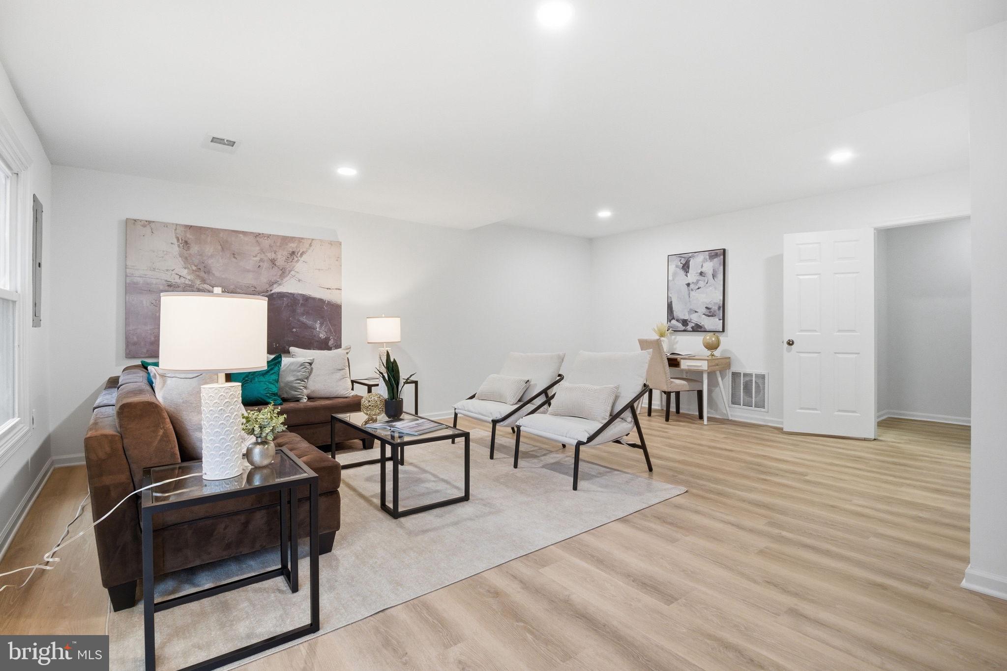 HERITAGE CROSSING - Residential