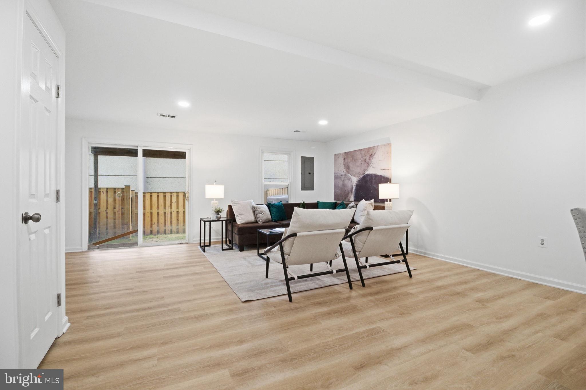 HERITAGE CROSSING - Residential