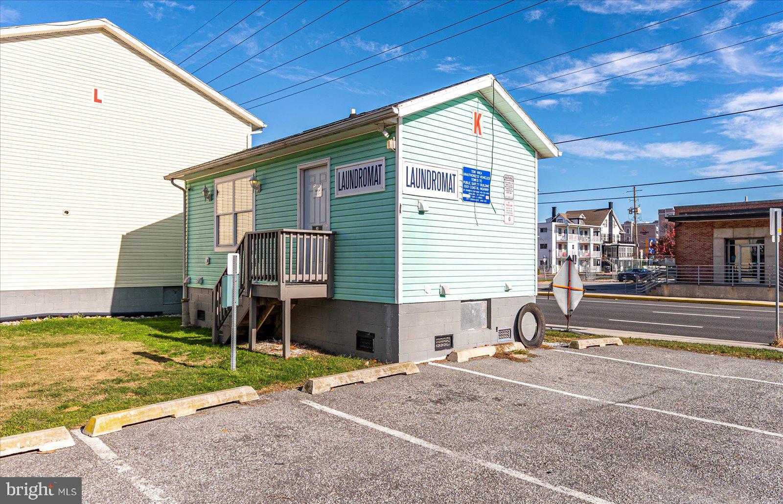 HITCHENS & TRIMPER - Residential