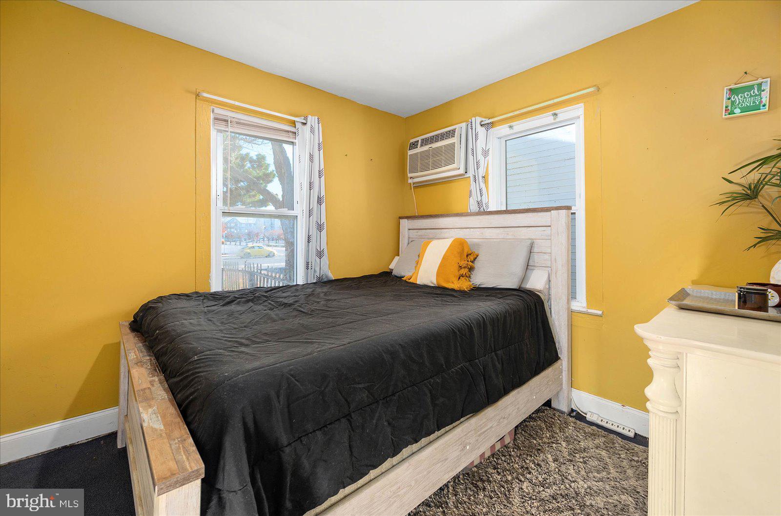 HITCHENS & TRIMPER - Residential