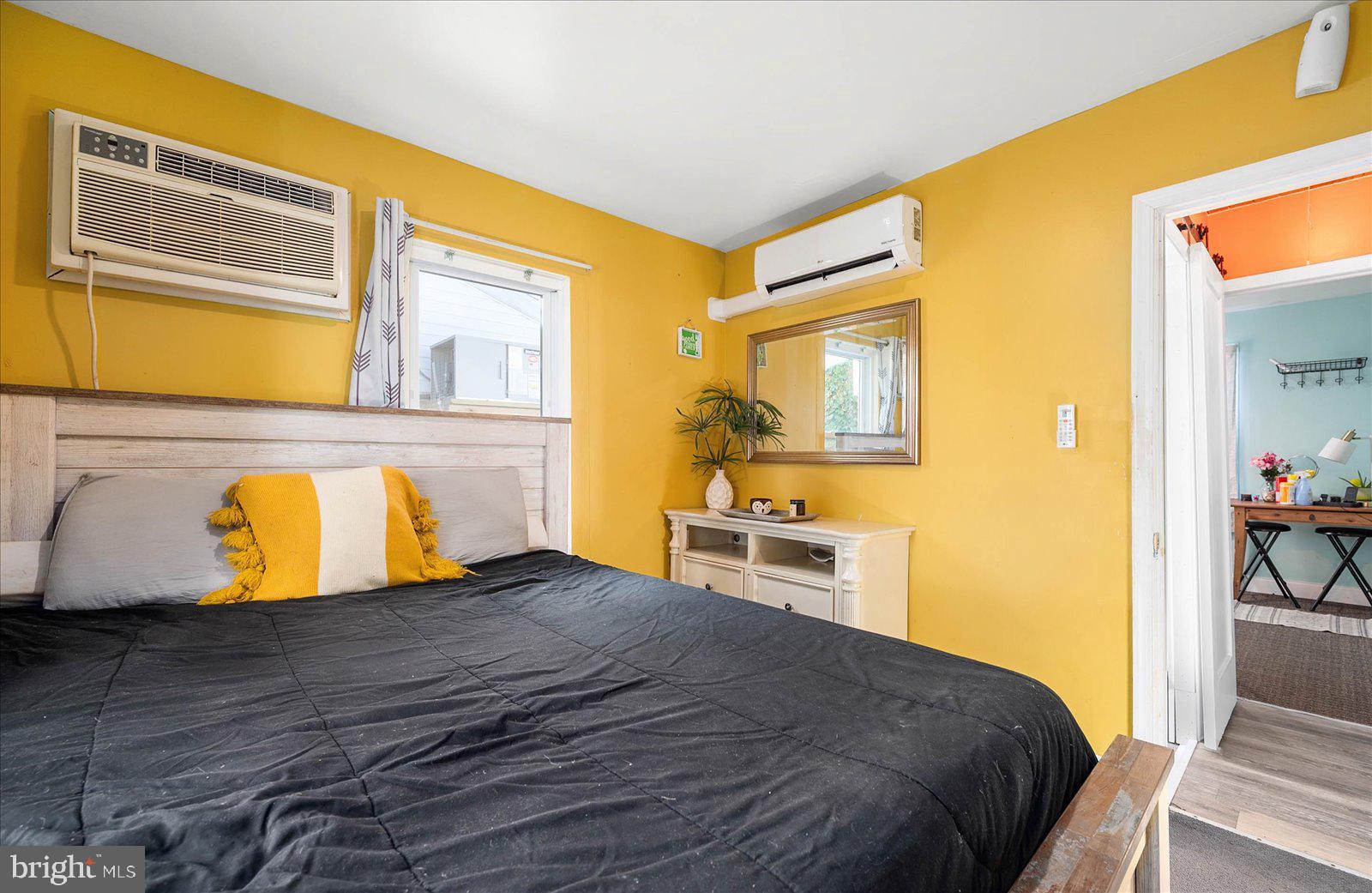 HITCHENS & TRIMPER - Residential