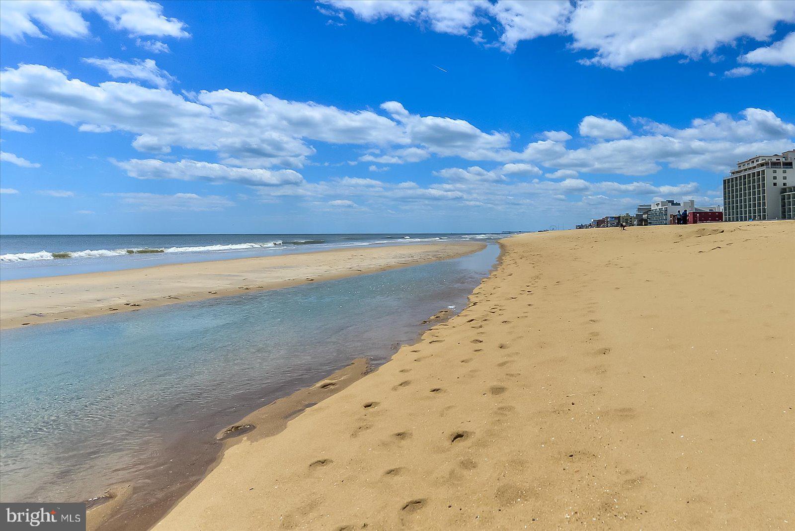 HITCHENS & TRIMPER - Residential