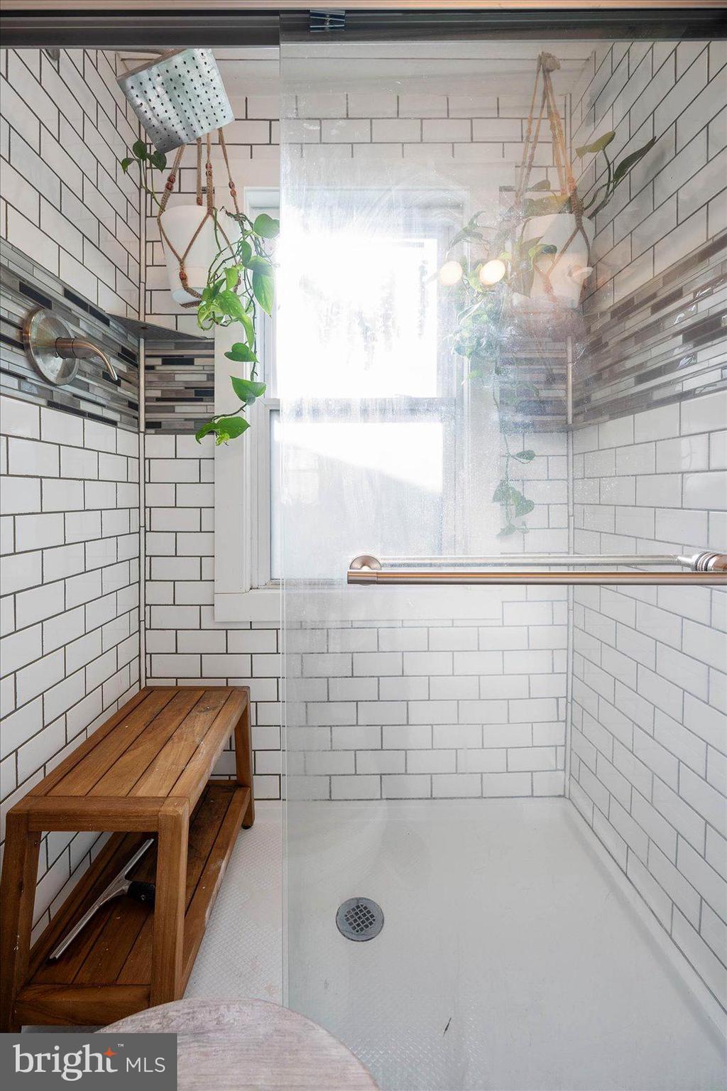 HITCHENS & TRIMPER - Residential