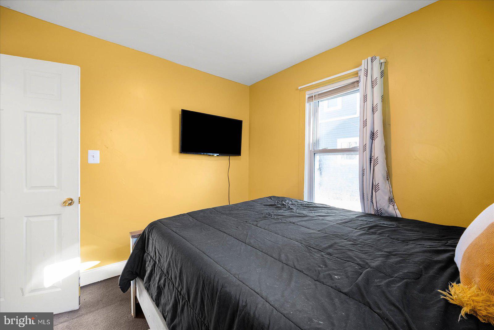 HITCHENS & TRIMPER - Residential