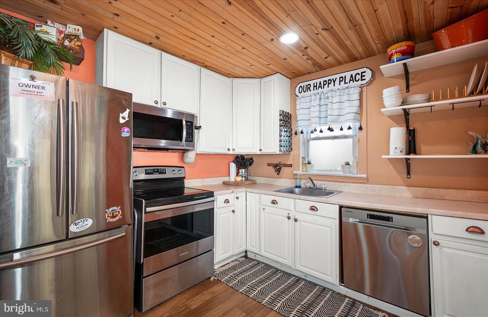 HITCHENS & TRIMPER - Residential