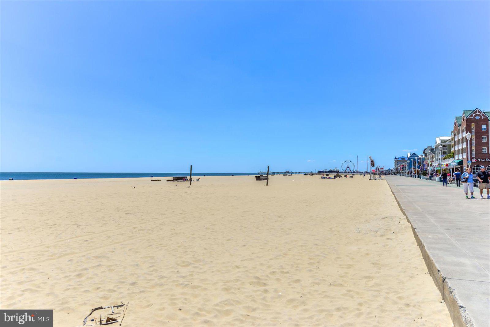 HITCHENS & TRIMPER - Residential